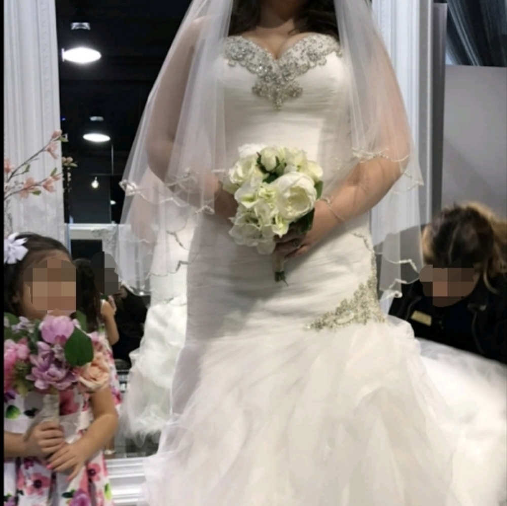 Allure Bridal Wedding Dress Size 18 - Picture 4 of 8